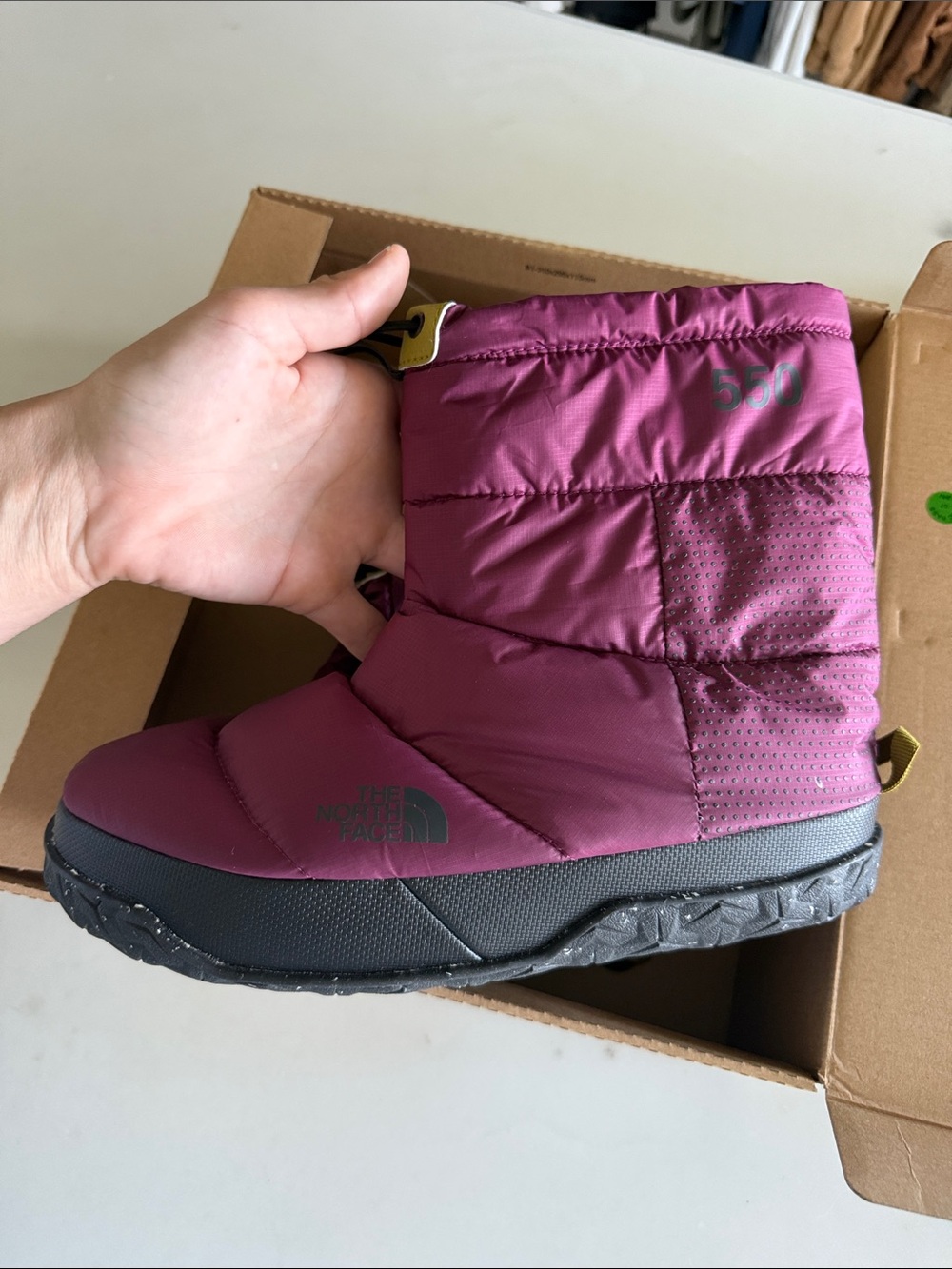 The North Face  Waterproof Insulated Snow Boot - Burgundy Plum brand new 500